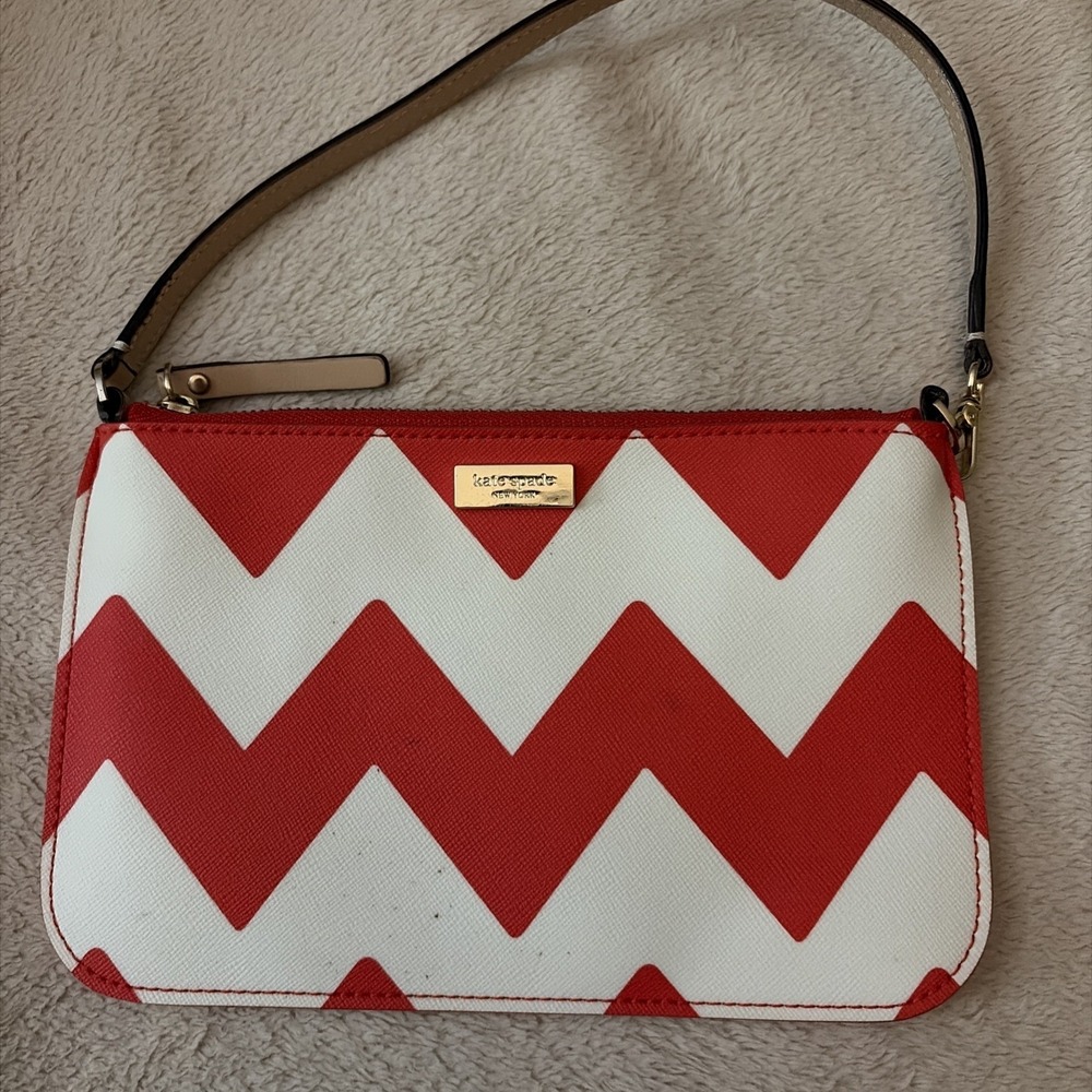 KATE SPADE South of the Border Lolly 2-Way Wristlet  Red White Flaw